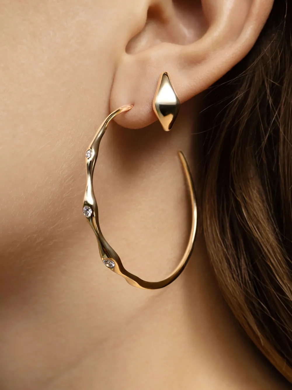 Loev 14kt Recycled Yellow Gold Curve Diamond Earrings In Gold