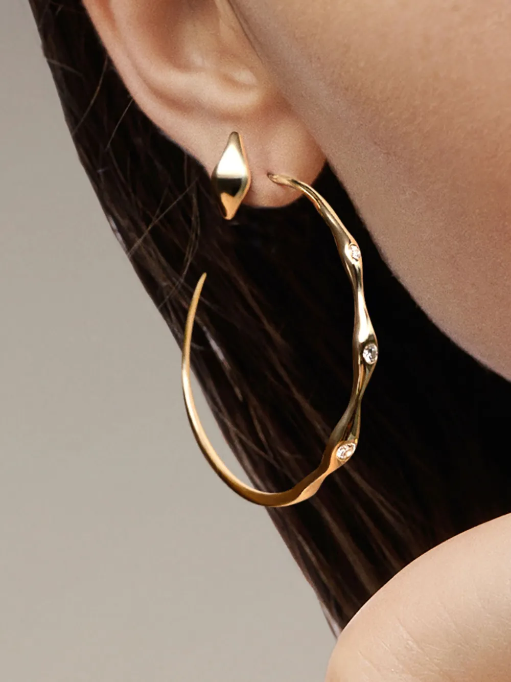 Loev 14kt Recycled Yellow Gold Curve Diamond Earrings In Gold
