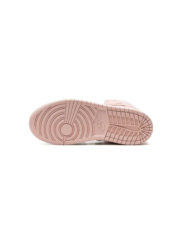 Jordan Kids Air Jordan 1 Mid SE “Legend Pink” スニーカー