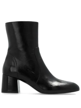 Stuart Weitzman