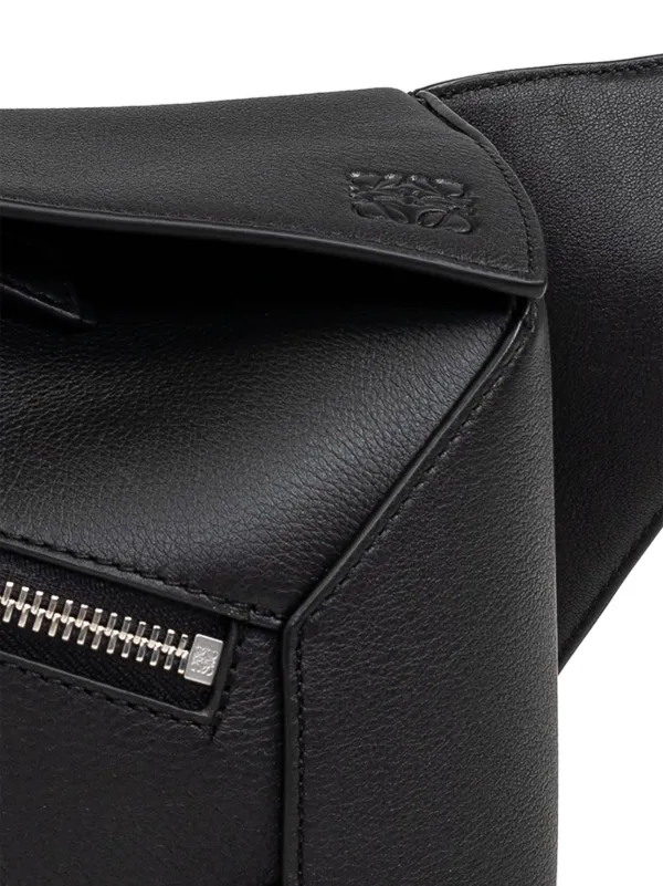 ショルダーバッグ Loewe Loewe Puzzle Small Belt Bag In Classic Leather Loewe Puzzle Small leather belt bag Loewe