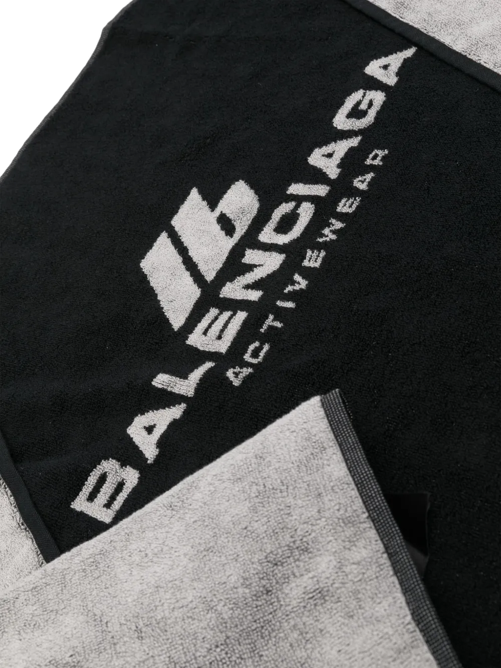 Balenciaga Towel In Black