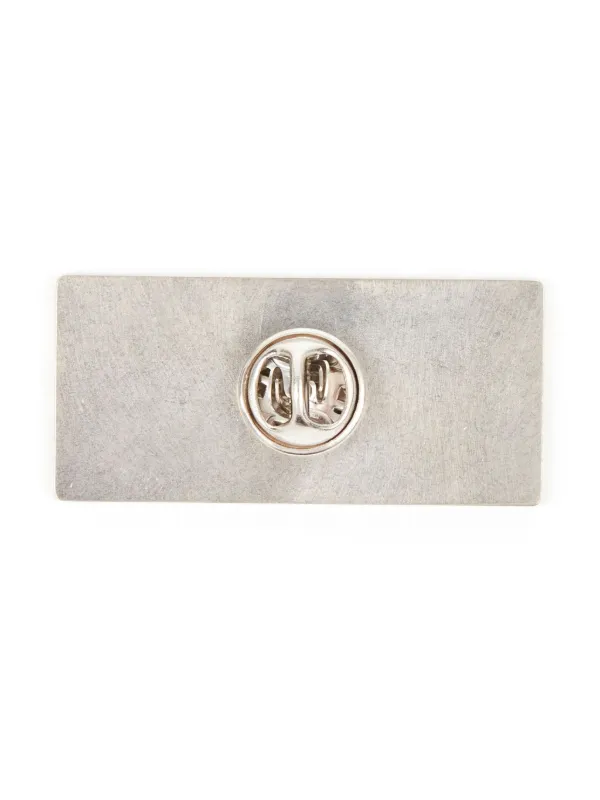 MM6 Maison Margiela Wavy ロゴプレート バッジ | レッド | FARFETCH JP