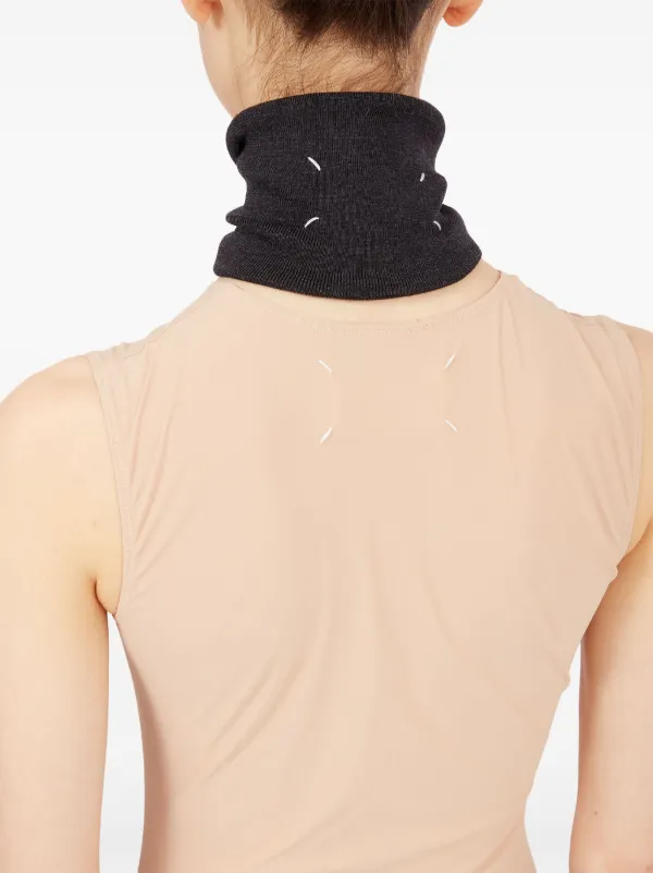 Maison Margiela Four Stitch Wool Scarf | Grey | FARFETCH