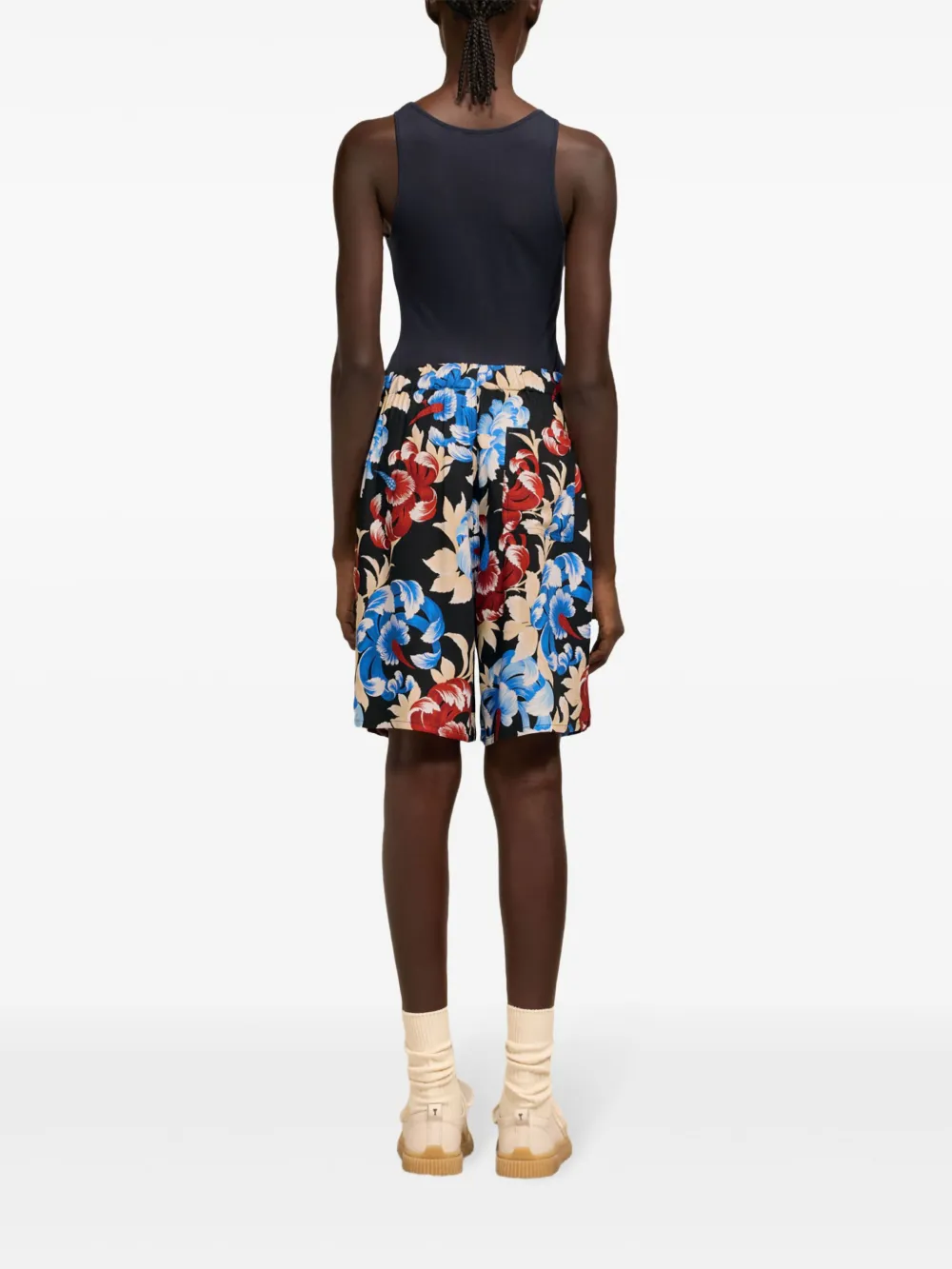 AMI Paris Shorts met elastische taille en bloemenprint Zwart