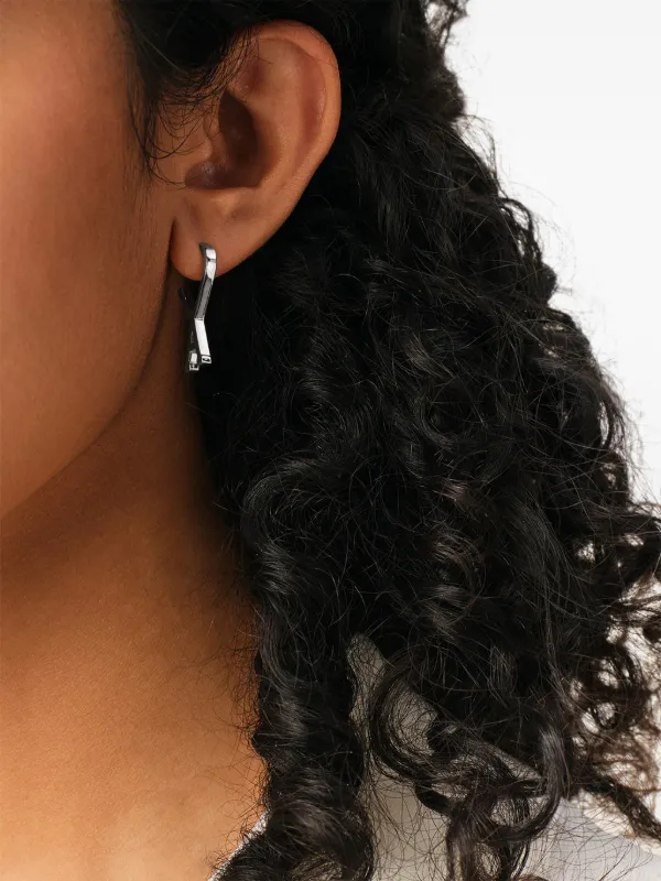 AMI Paris Ami De Coeur フープピアス | シルバートーン | FARFETCH JP