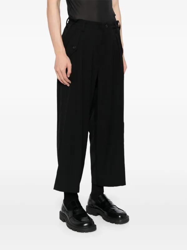 Yohji Yamamoto クロップドパンツ | ブラック | FARFETCH JP Yohji Yamamoto クロップドパンツ | ブラック | FARFETCH JP
