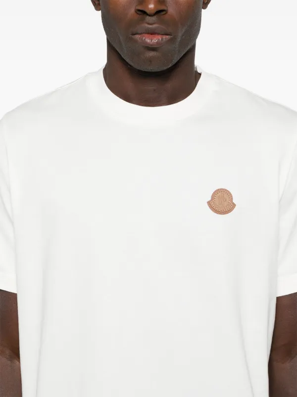Moncler t shirt logo patch deals