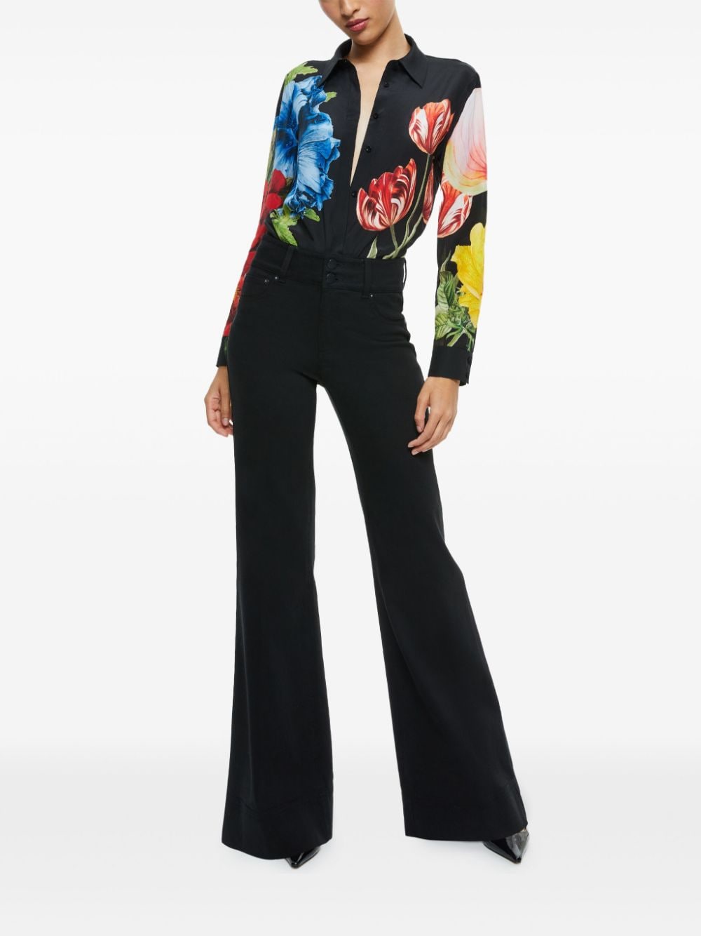 Shop Alice And Olivia Willa Floral-print Silk-twill Shirt In Black