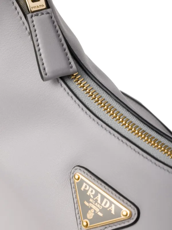 PRADA【上品さと実用性を兼ね備えた逸品☆Arque Shoulder Bag】 Prada Arqué Shoulder Bag | Grey | FARFETCH