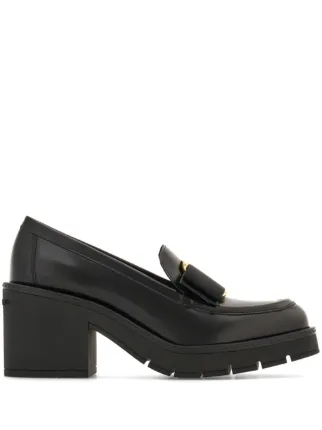 Ferragamo ヴァラリボン ローファー | ブラック | FARFETCH JP