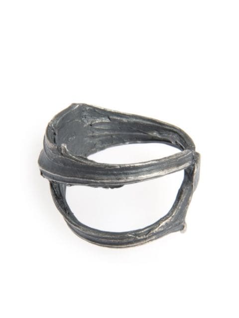 Detaj Wide Thorns asymmetric ring 