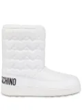 Love Moschino heart-motif quilted boots - White
