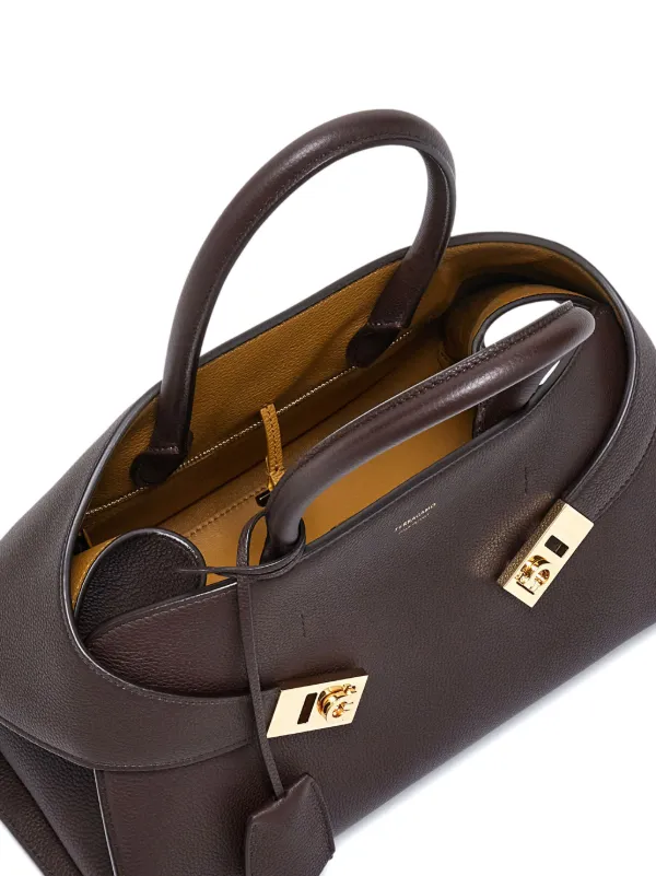 【FERRAGAMO】関税込☆Hug スエード ハンドバッグ ブラウン Ferragamo Hug スエード ハンドバッグ | ブラウン | FARFETCH JP