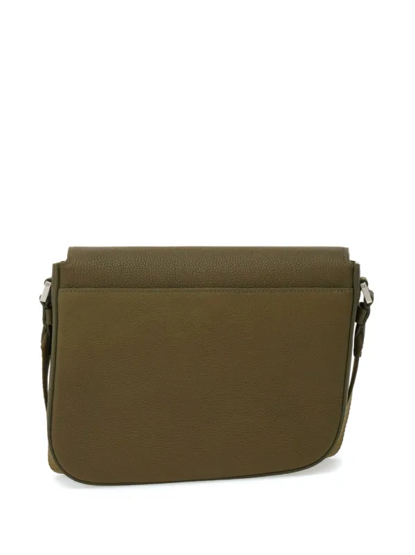 ＊FERRAGAMO＊Fiamma ショルダーバッグ 重厚感ある新クラスプが美しい。フェラガモからアシンメトリーな