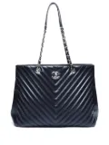 CHANEL Pre-Owned 2016-2017 V-Stitch shoulder bag - Black