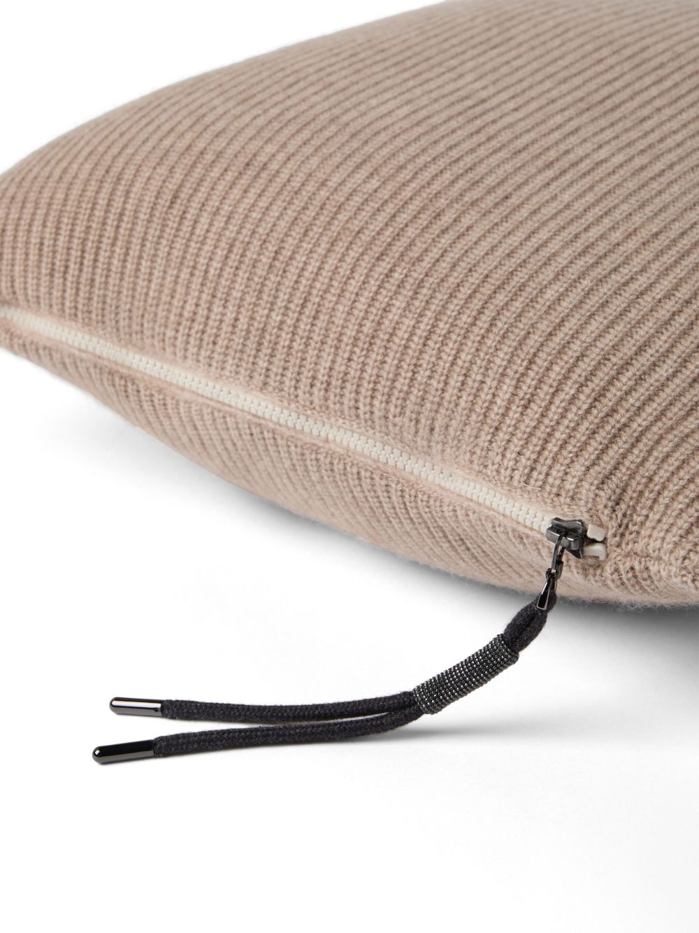 How to buy smart Brunello Cucinelli cashmere pillow Men