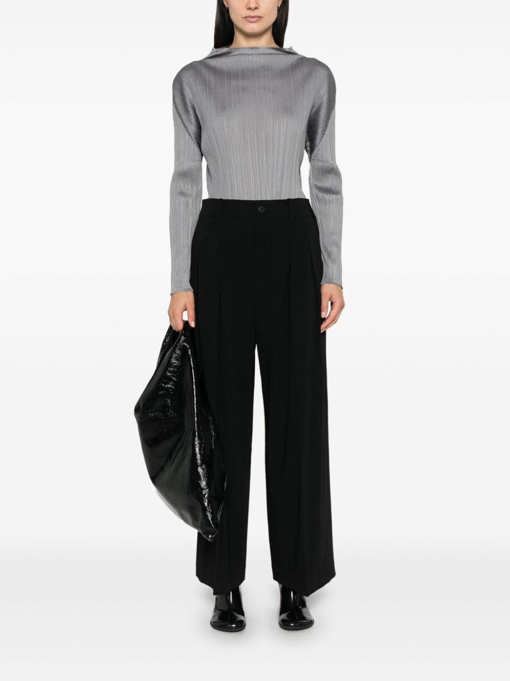 Pleats Please Issey Miyake T-shirt met gedrapeerde hals en lange mouwen - Grijs