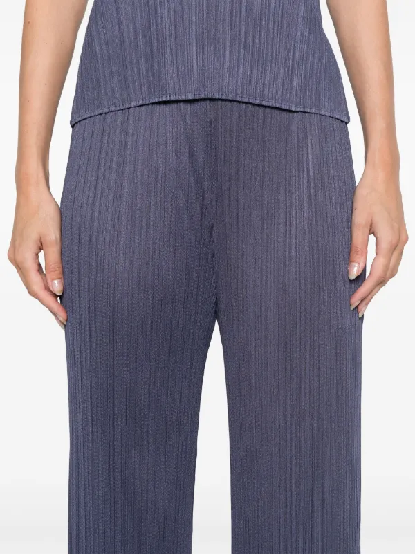 MONTHLY COLORS : AUGUST – ISSEY MIYAKE ONLINE STORE