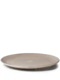 Brunello Cucinelli logo-engraved ceramic plate - Brown