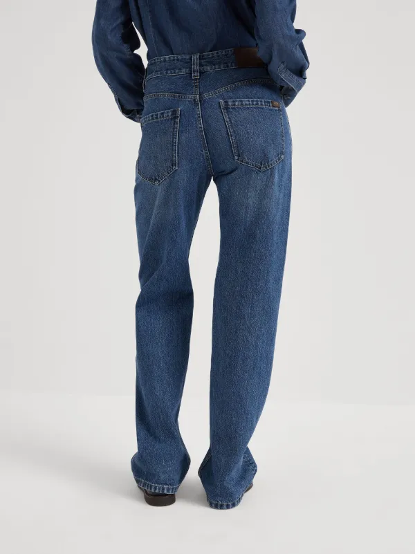 パンツ BRUNELLO CUCINELLI Women Straight Pants ML134P5988C001 Blue High-rise straight jeans in blue - Brunello Cucinelli