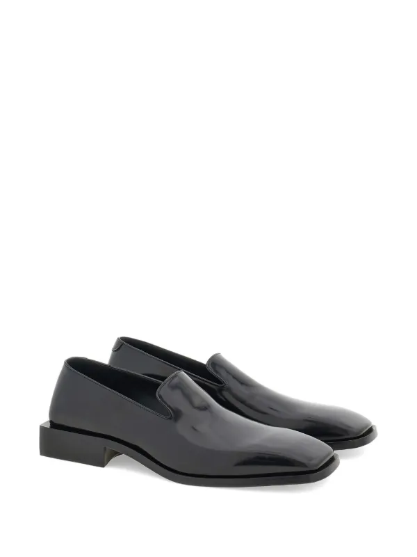Ferragamo スクエアトゥ レザーローファー | ブラック | FARFETCH JP
