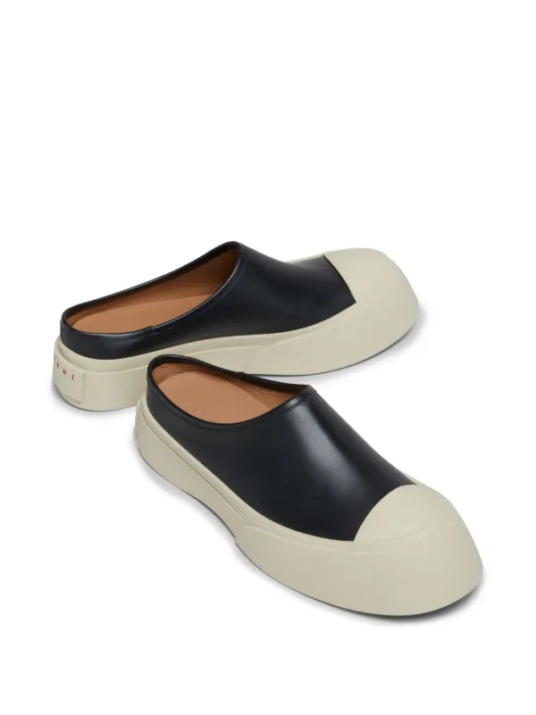 Marni メリージェーン レザースリッポン | ブラック | FARFETCH JP