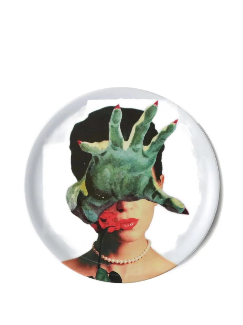 Undercover print-detail decorative plates (set of four) | Assiettes & plateaux décoratifs | Image 2