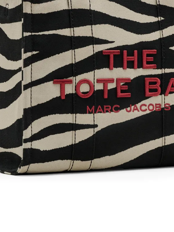 Marc Jacobs セフラフリントラシトトハック 2F4HTT020H05 005 Buy Marc Jacobs Zebra Canvas Large Tote Bag 'Black/White