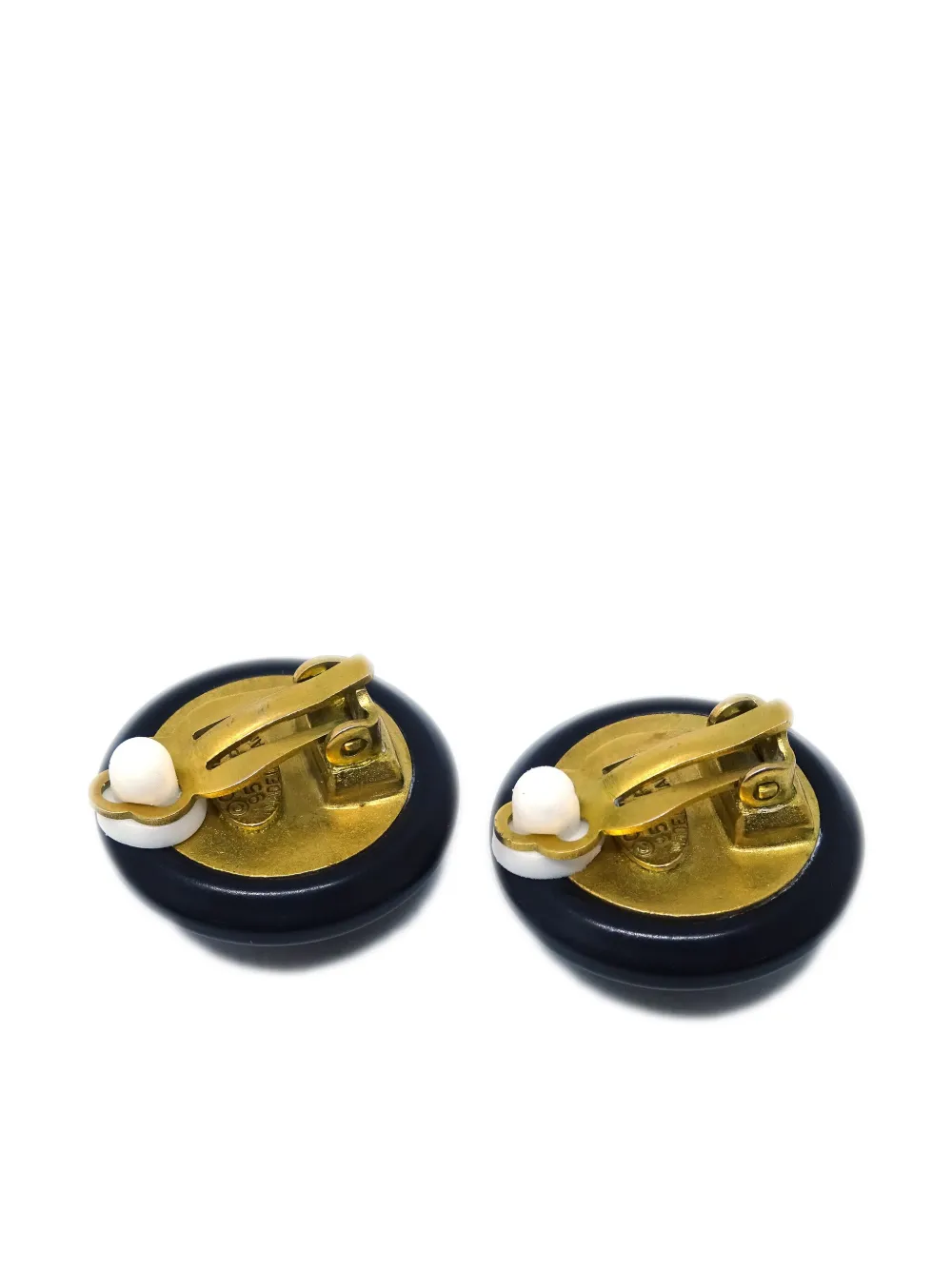 Pre-owned Chanel 1995 Cc Button Clip-on Earrings In Black