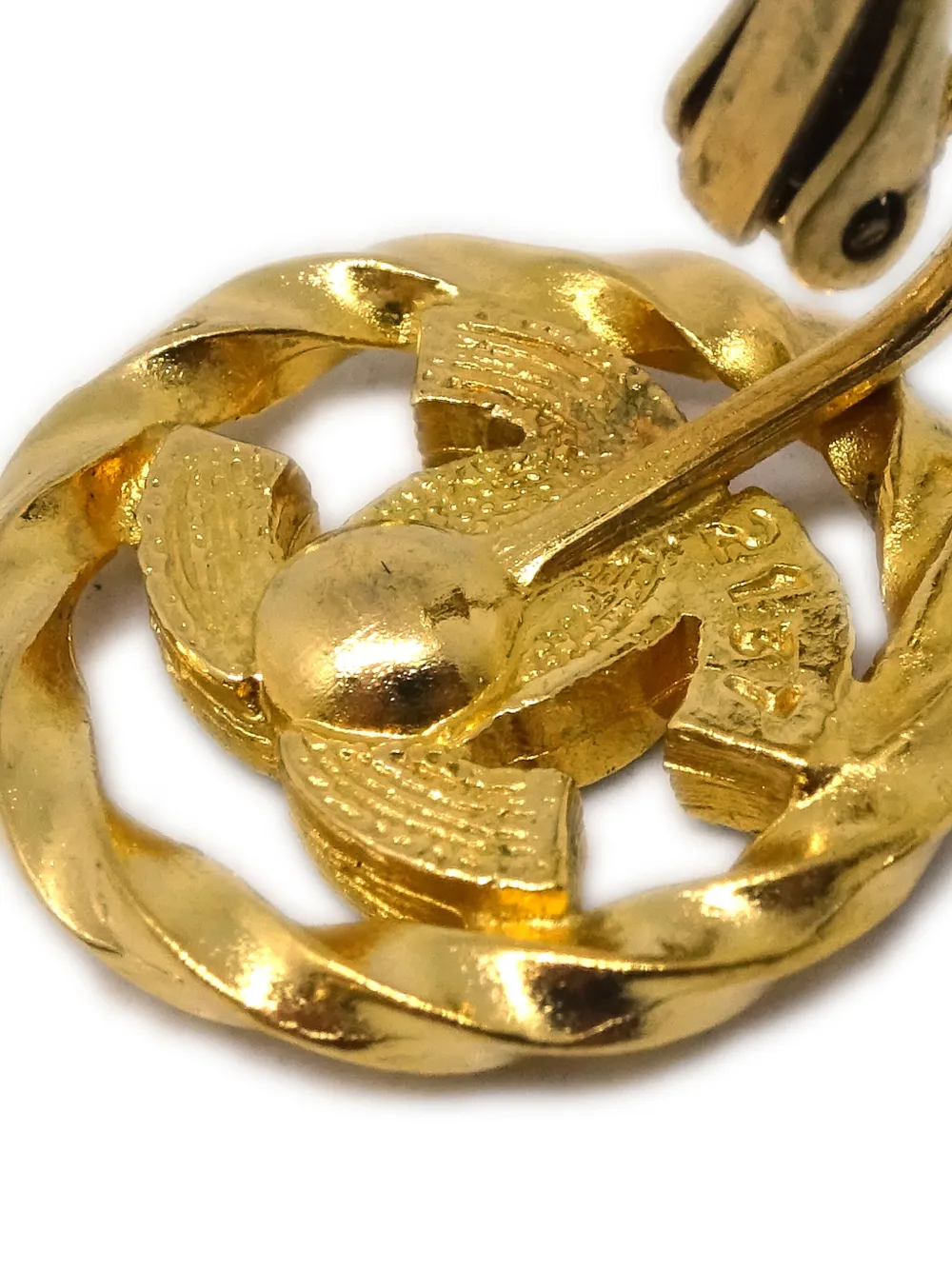 Pre-owned Chanel 1990-2000s Cc Button Clip-on Earrings In Gold
