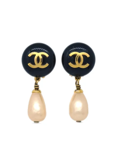CHANEL Pre-Owned 1994 CC faux-pearl dangle clip-on earrings