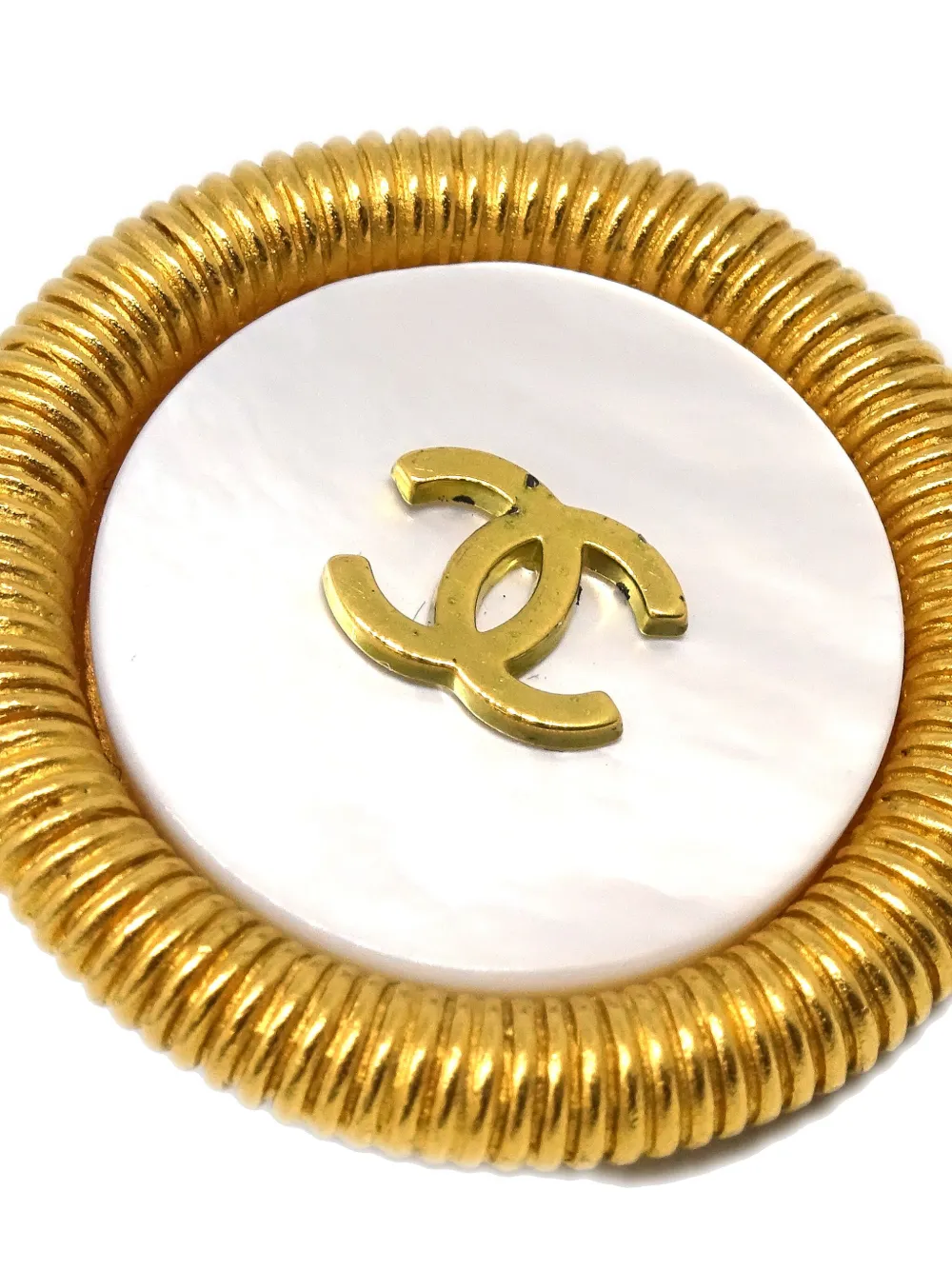 CHANEL Pre-Owned 1995 oorclips met CC-logo - Goud