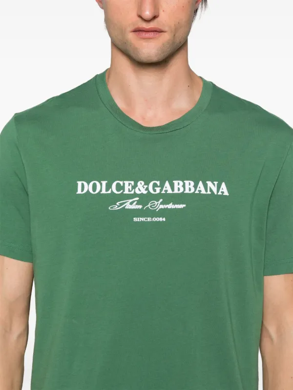 ☆関税込☆ Dolce & Gabbana フロックロゴプリント Tシャツ ブラックのメンズ DGフロックプリント コットン Tシャツ