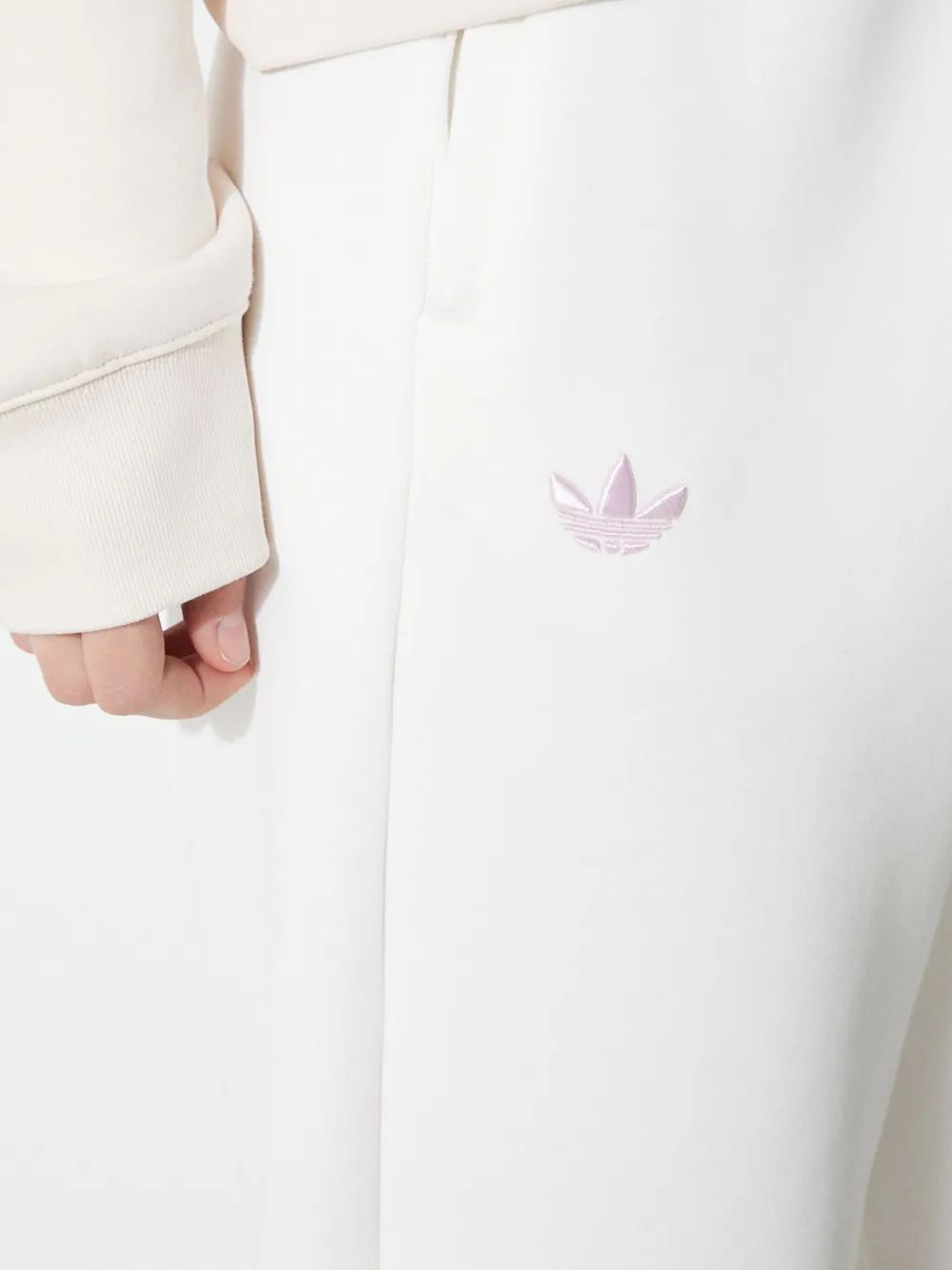 adidas Broek met geborduurd logo en drie strepen Wit