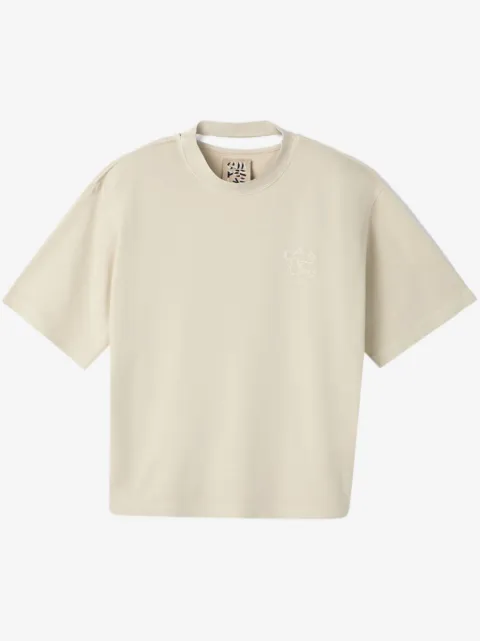 CamperLab playera con logo bordado