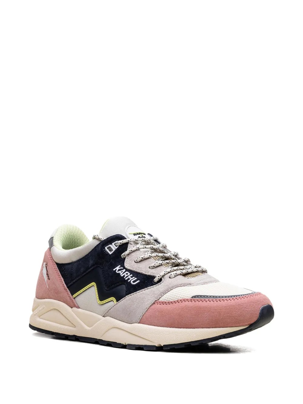 Karhu Aria 95 panelled trainers Pink