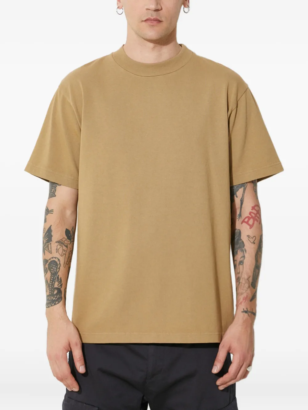 crew-neck short-sleeve T-shirt