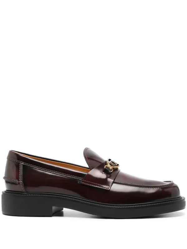 Tod's ロゴプレート ローファー | レッド | FARFETCH JP