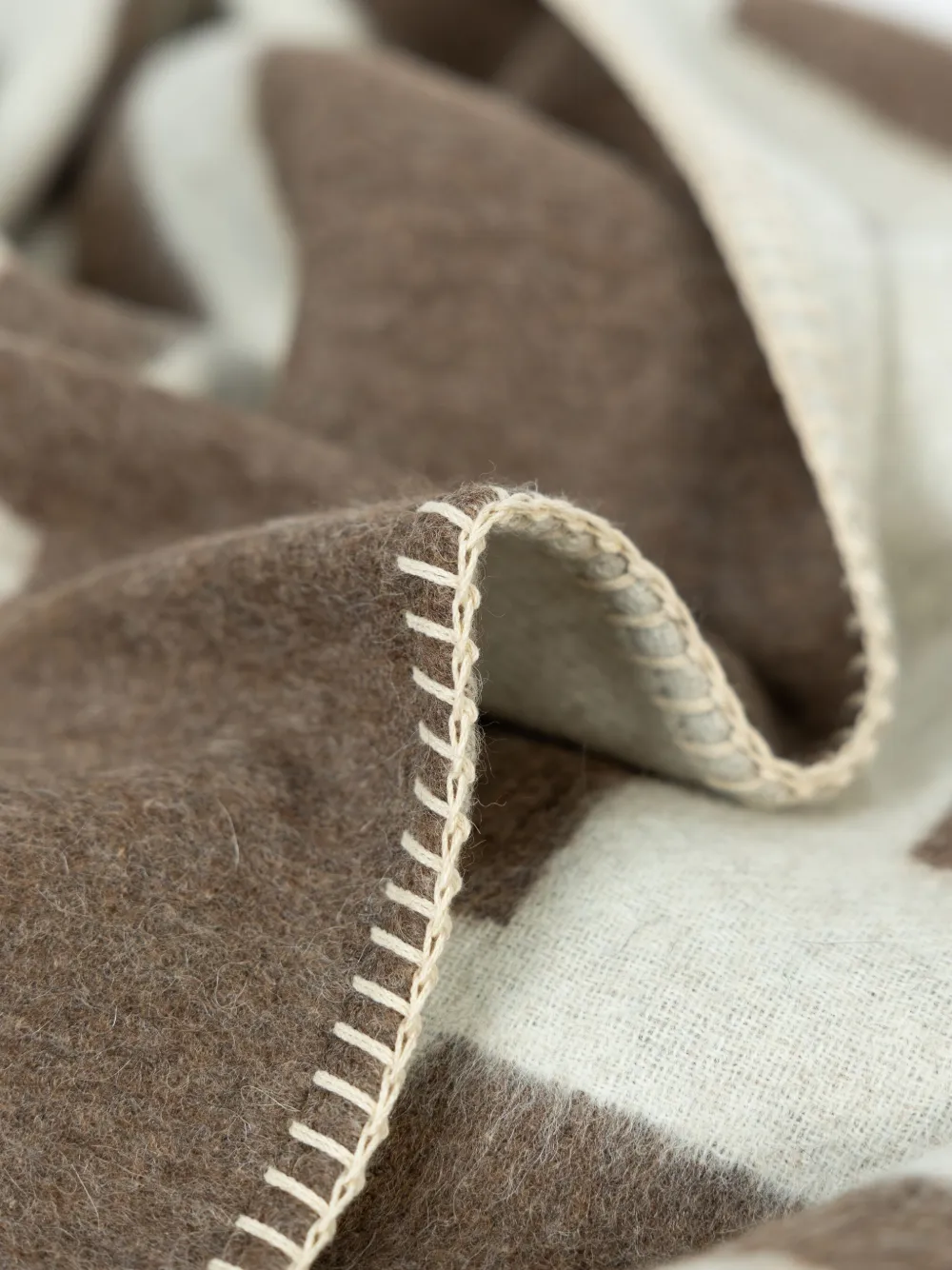 Blacksaw Rosin Alpaca-wool Blanket (178cm X 135cm) In Braun