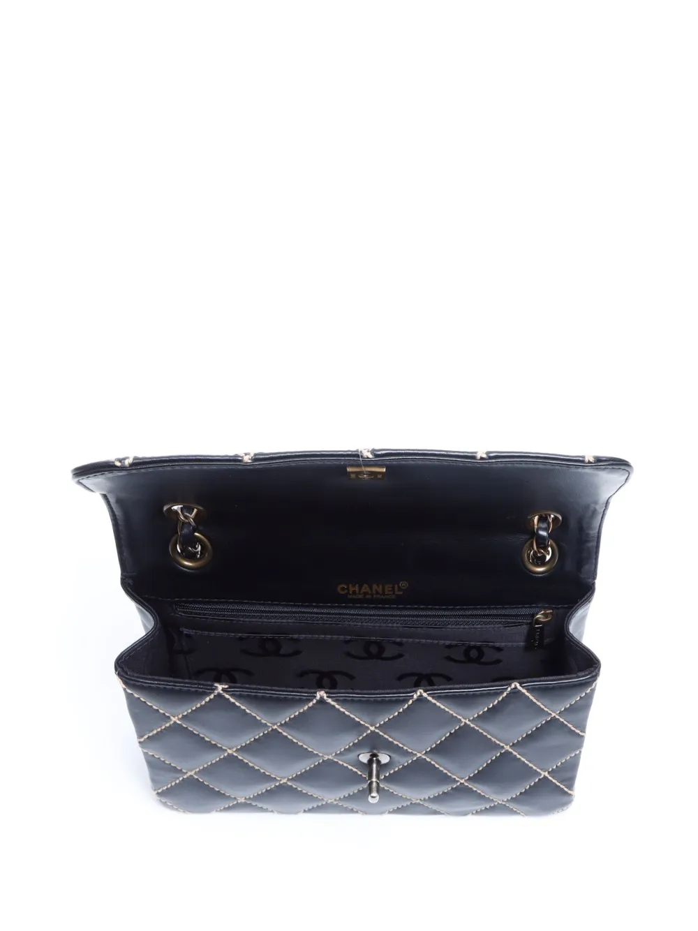 Pre-owned Chanel 2000-2002 Wild Stitch Shoulder Bag In Black