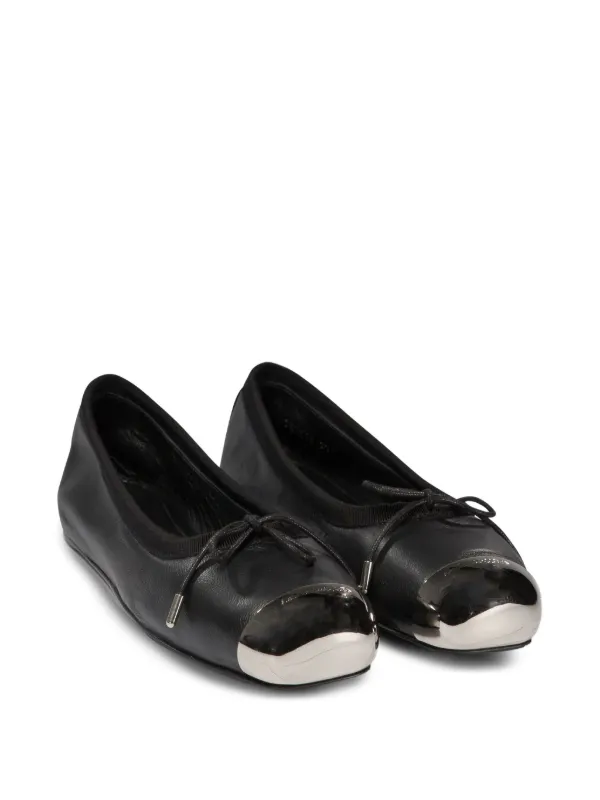 Alexander McQueen ◆ メタルトゥキャップ バレリーナ Alexander McQueen メタルトゥキャップ パンプス | ブラック