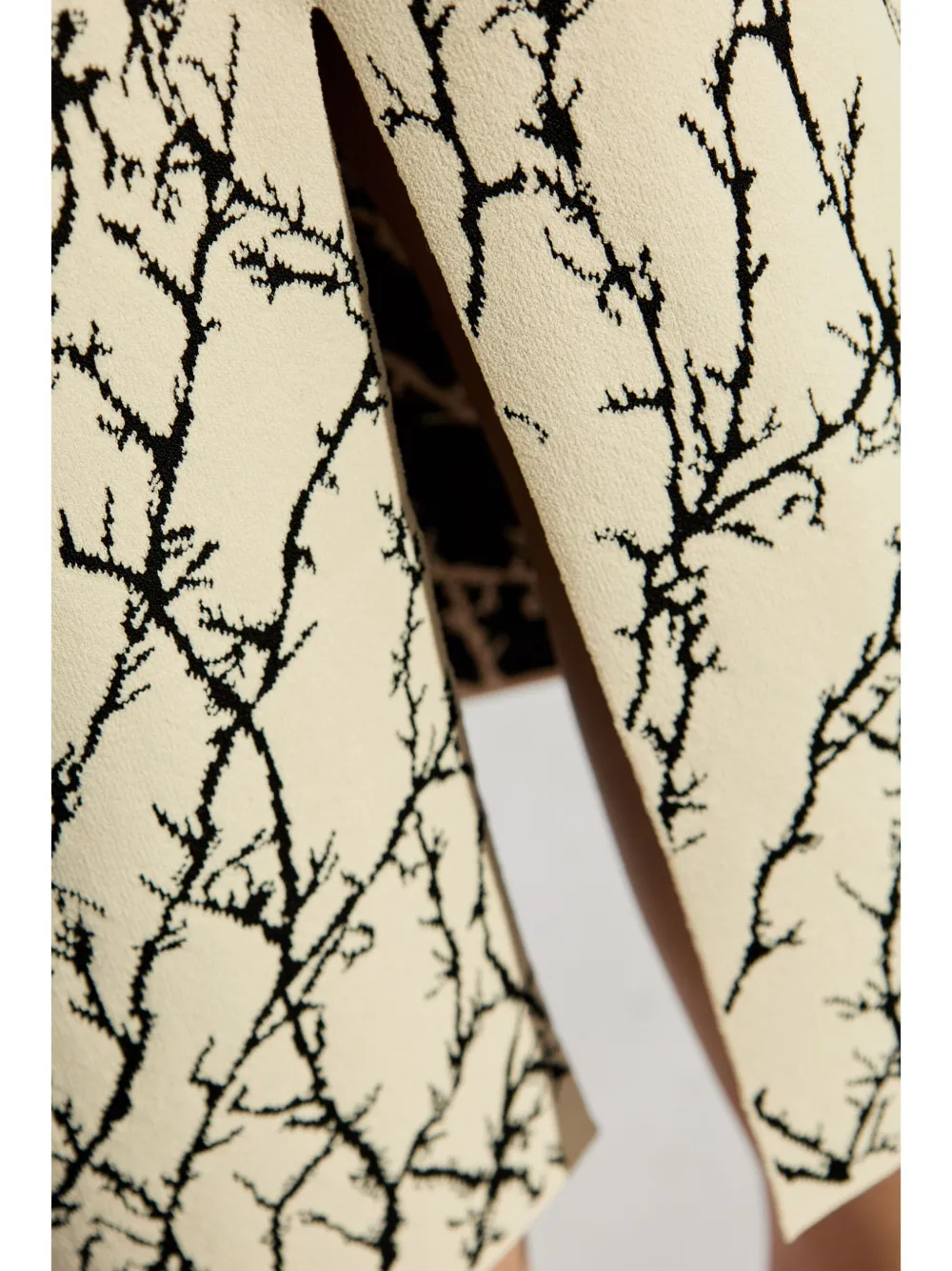 Shop Alexander Mcqueen Graphic-print Pencil Skirt In Neutrals