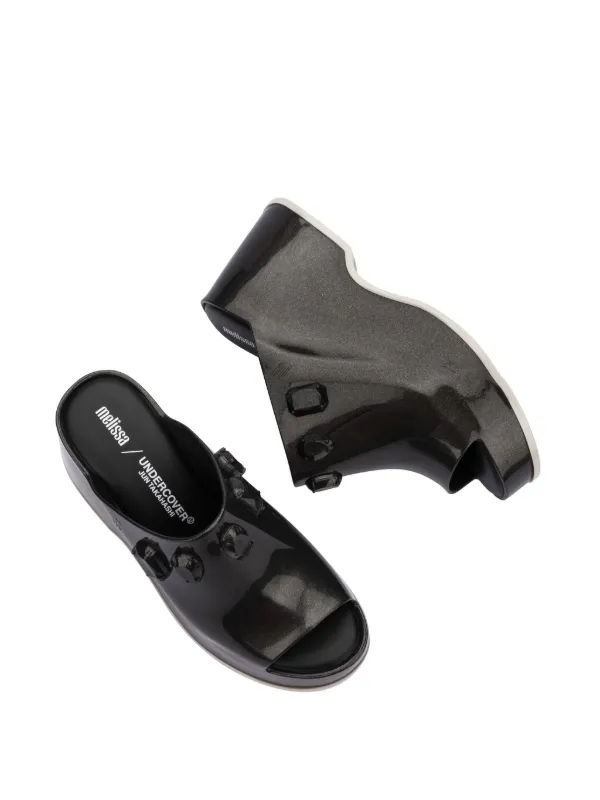 【UNDERCOVER】Melissa Patty Stones + Undercover ミュール Patty Stones Mule in Metallic Green – Melissa Shoes