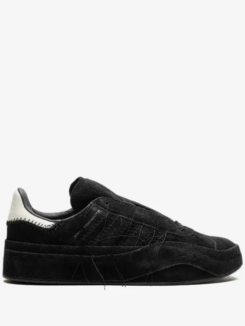 Y-3 سنيكر 'غازيل بلاك/أوف وايت'