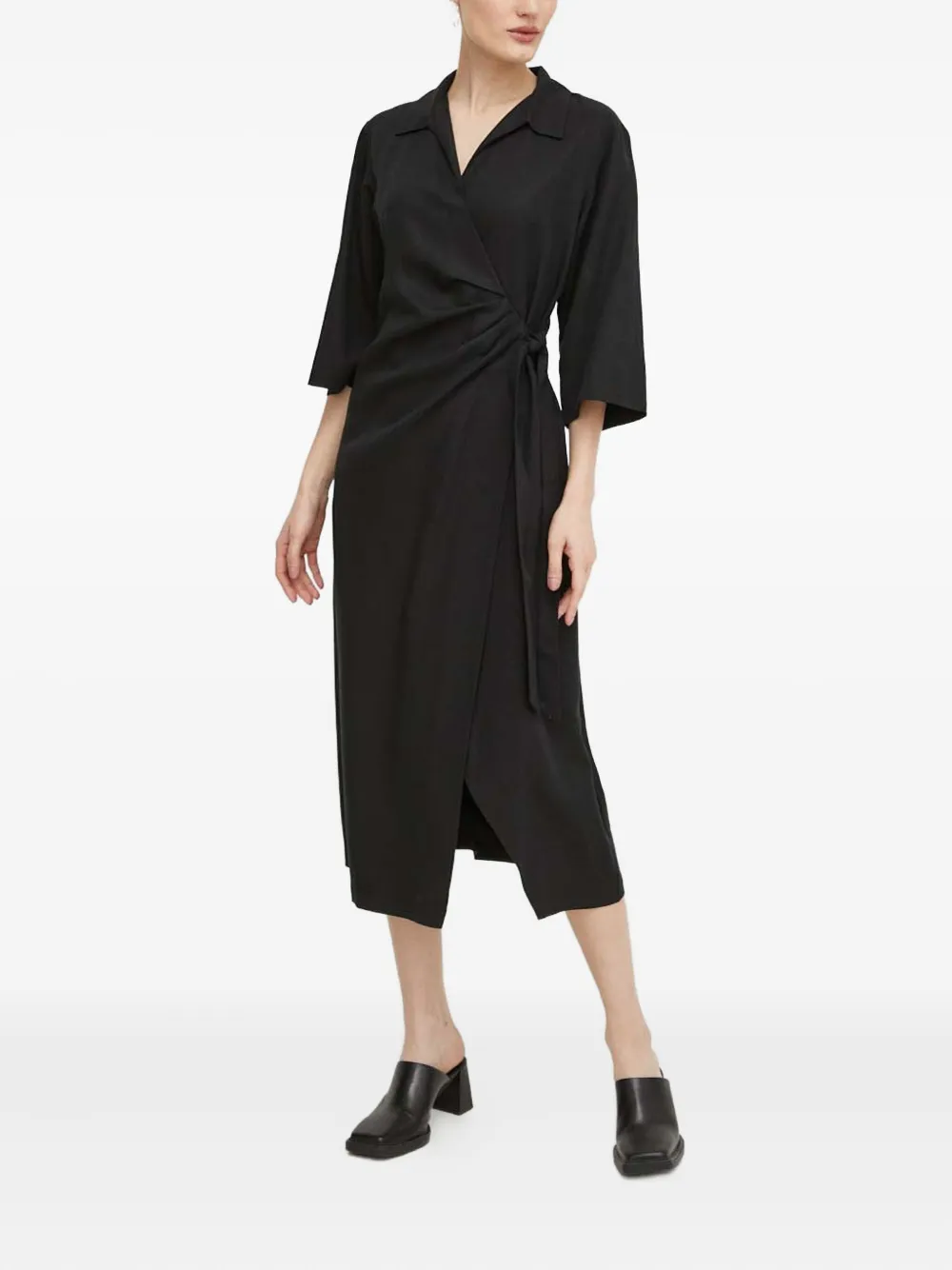 SAMSOE SAMSOE Midi-wikkeljurk met kwartmouwen - Zwart