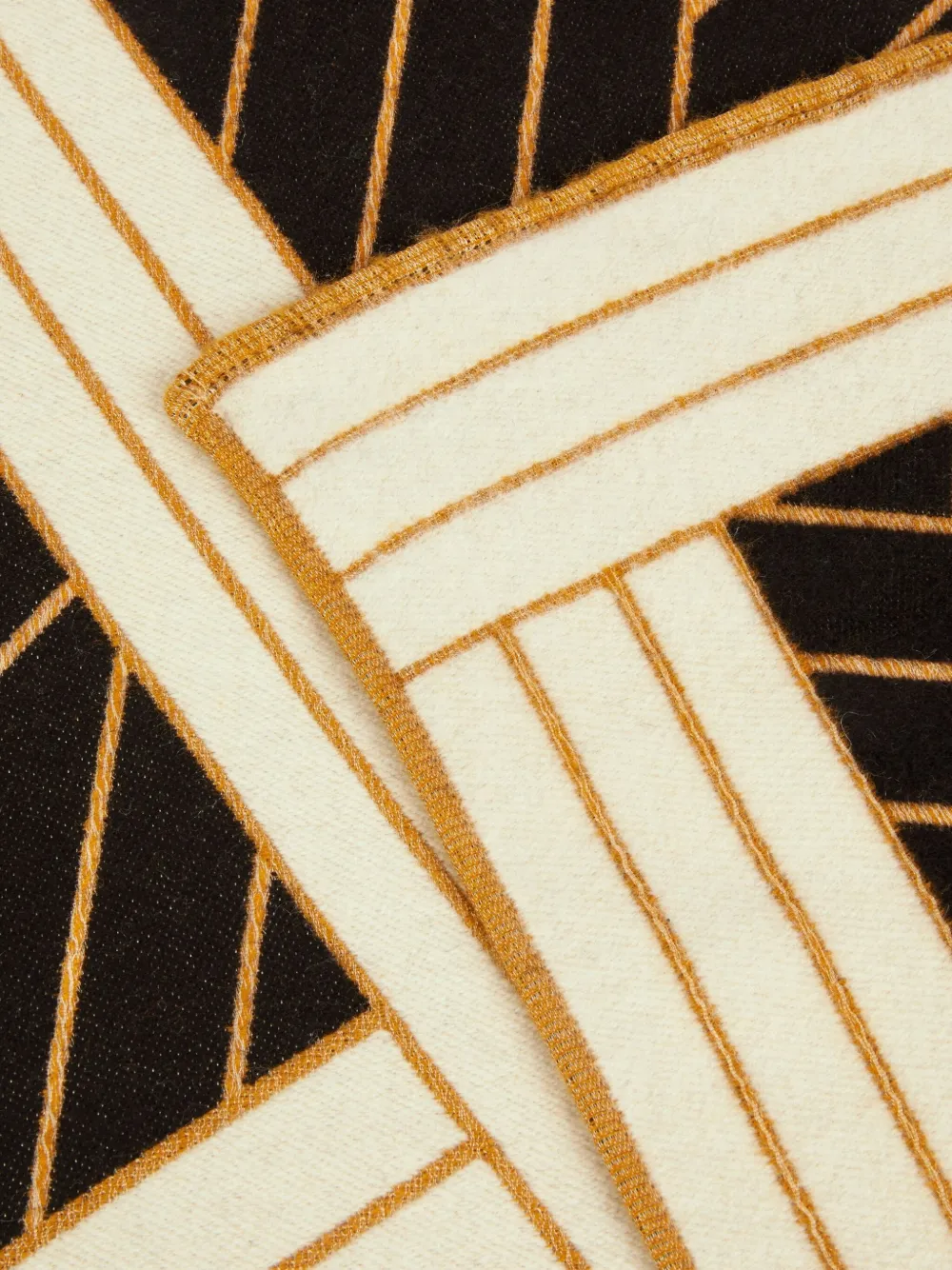Missoni Geometric-pattern Throw In Black