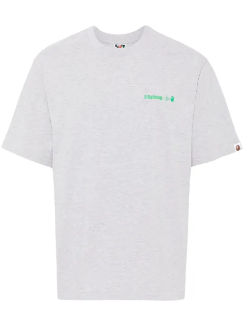 A BATHING APE® playera con logo estampado