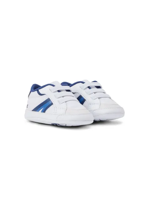 Lacoste L004 Crib sneakers