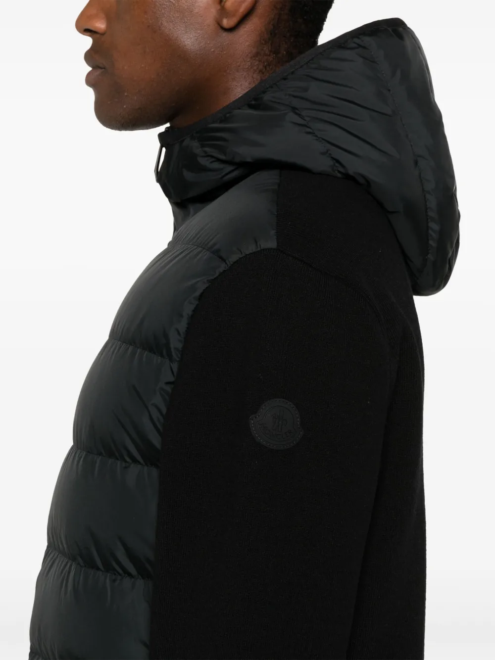 Moncler Jack met capuchon en gewatteerde vlakken Zwart